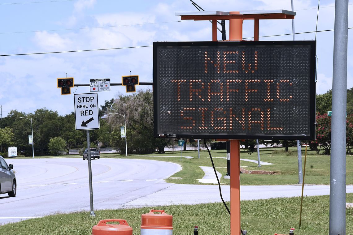 Pedestrian beacons on East Hopkins Street now operational 