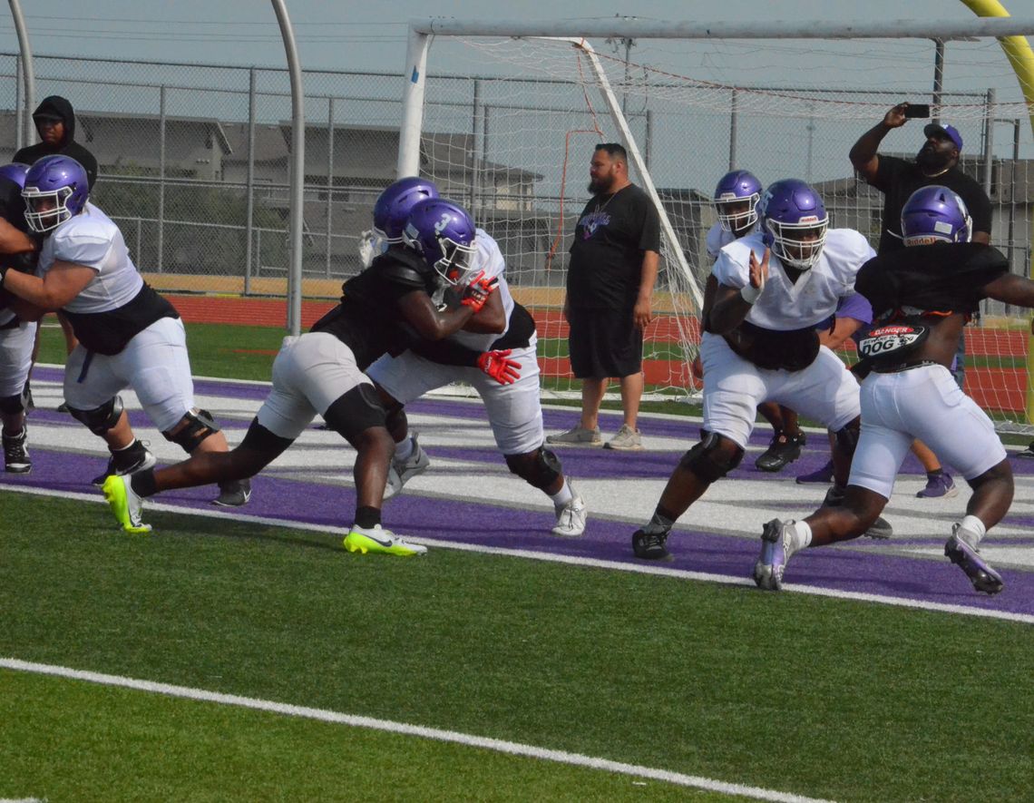Rattlers continue to practice at high level ahead of first scrimmage Rattlers continue to practice at high level ahead of first scrimmage