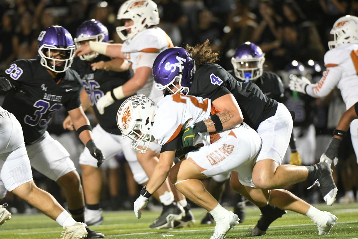 Rattlers dominate Eagle Pass for first playoff win since 2017