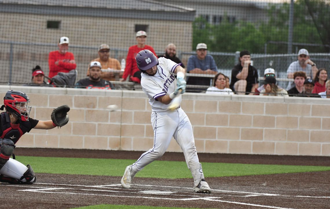 Rattlers drop final game against Buda Johnson