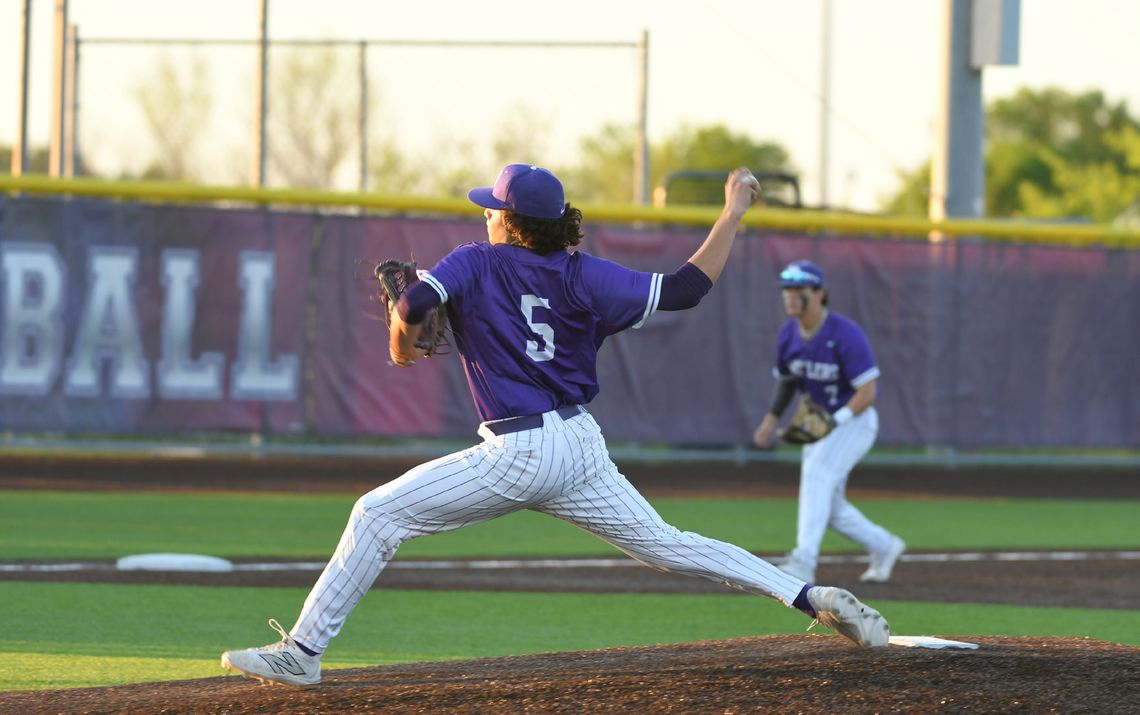 Rattlers drop Game 2 to split series with Steele