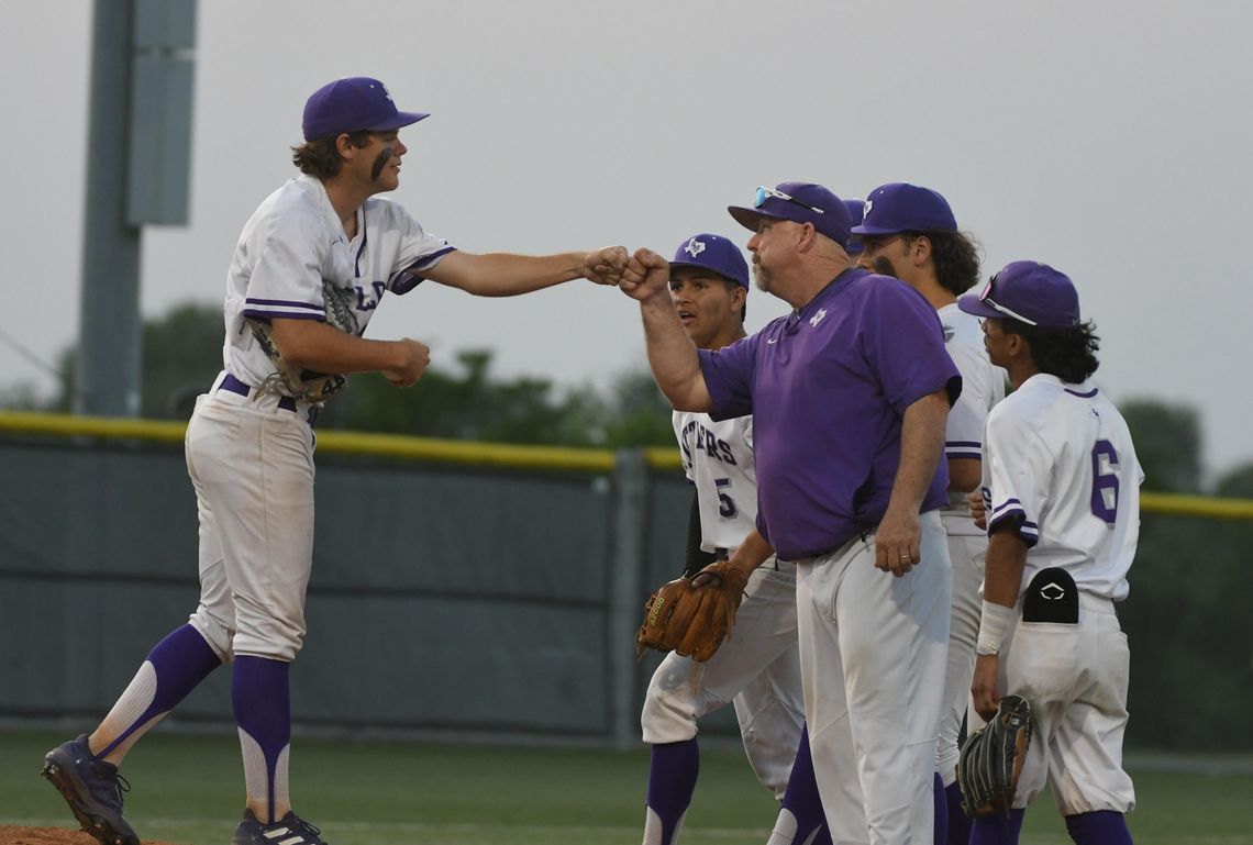 Rattlers fall in 8-6 heartbreaker to Westwood, concluding season