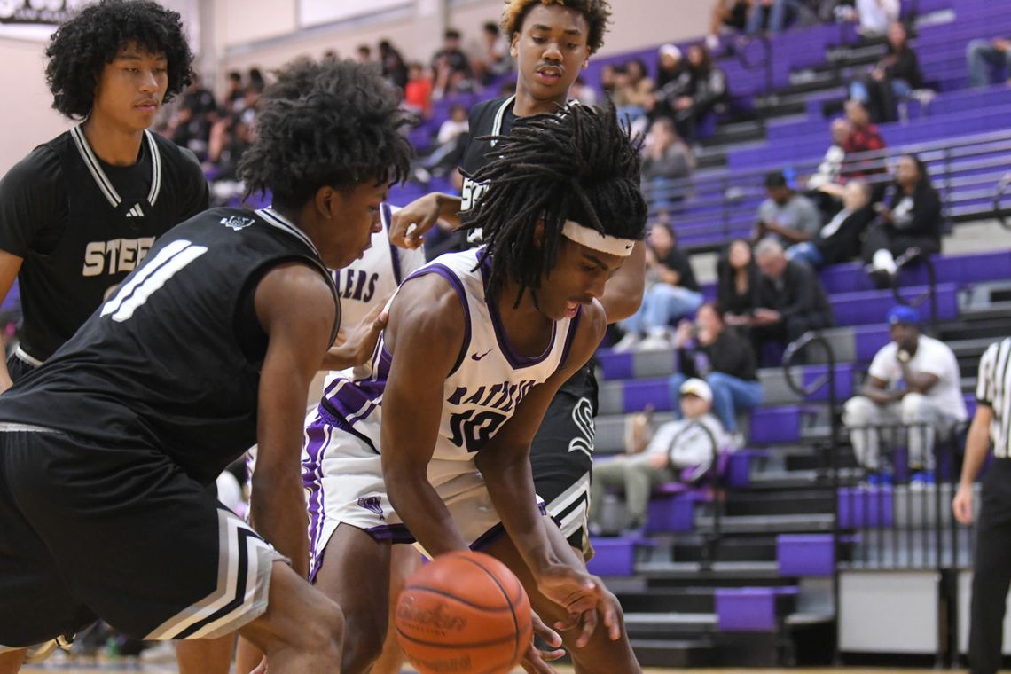 Rattlers fall to Buda Johnson comeback Rattlers fall to Buda Johnson comeback