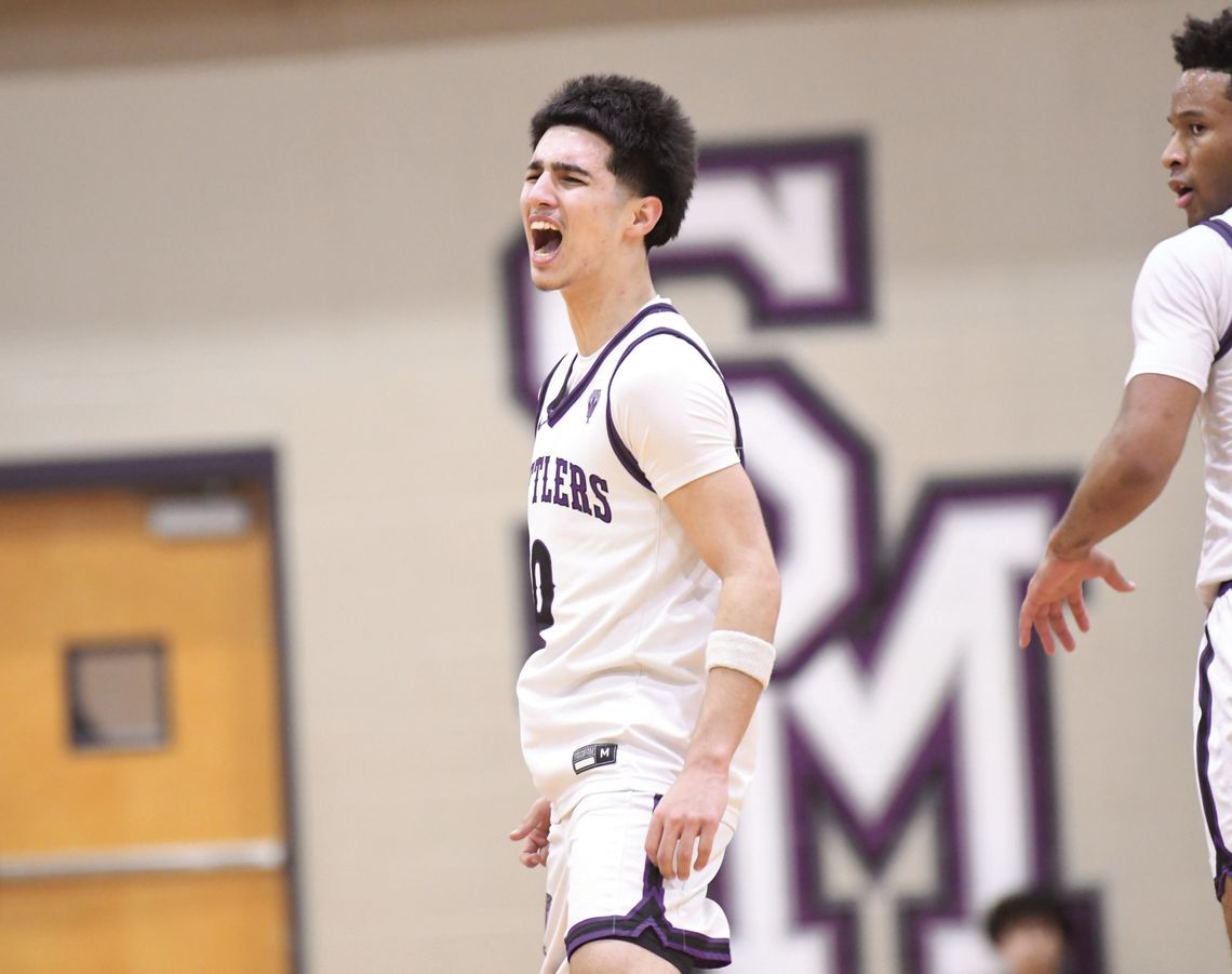 Rattlers fall to Canyon to end season Rattlers fall to Canyon to end season