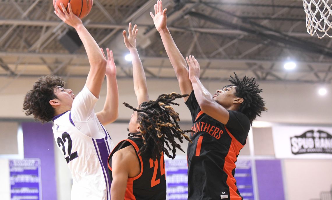 Rattlers fall to Southwest Legacy Rattlers fall to Southwest Legacy