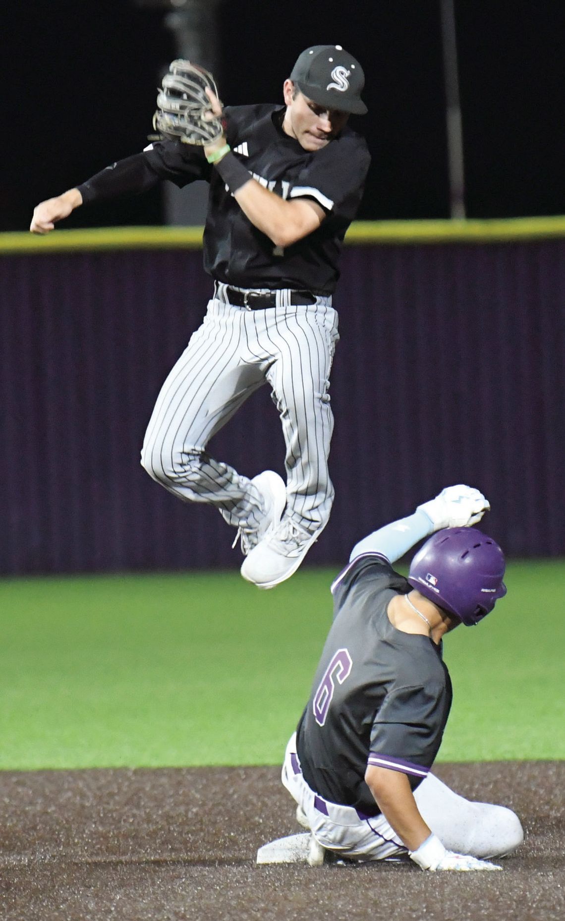 Rattlers hold off Steele comeback for district win