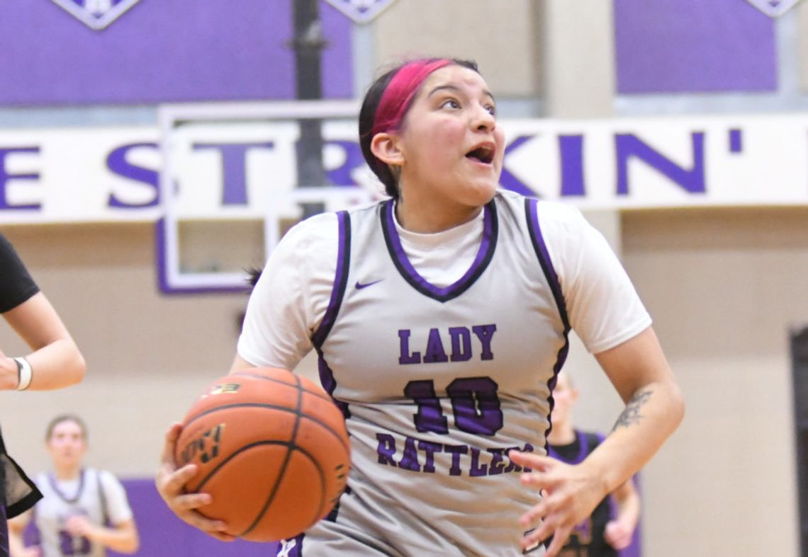 Rattlers, Lady Rattlers start district play Friday afternoon against Buda Johnson