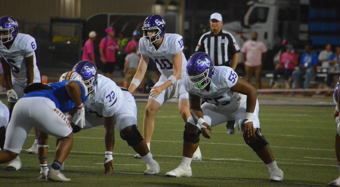 Rattlers looks to stay undefeated in district play against rival East Central Rattlers looks to stay undefeated in district play against rival East Central