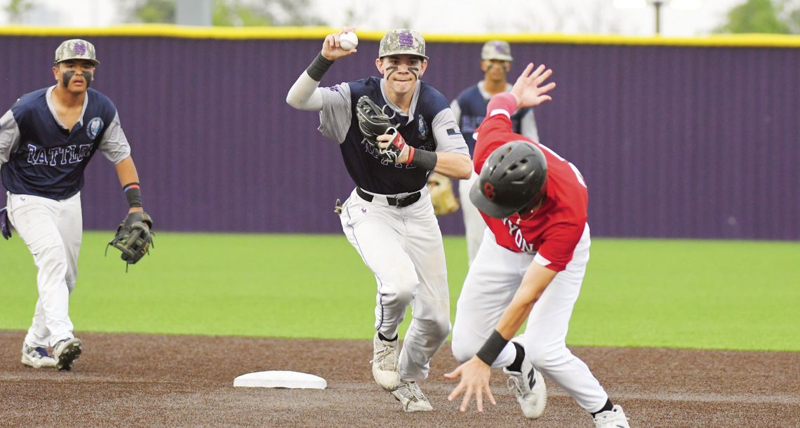 Rattlers rally to defeat Canyon, scoring four unanswered runs