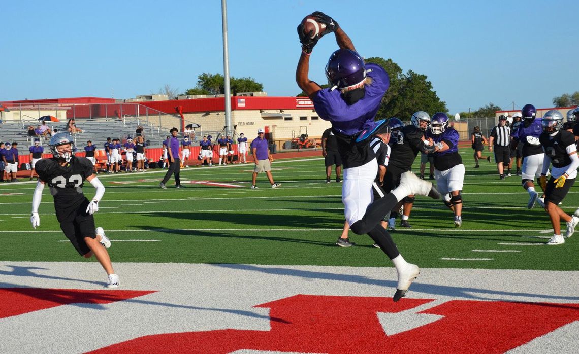 Rattlers scrimmage United South, shift season opener focus vs Hutto