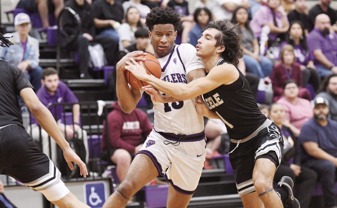 Rattlers spoil Steele’s district title hopes with senior night victory Rattlers spoil Steele’s district title hopes with senior night victory