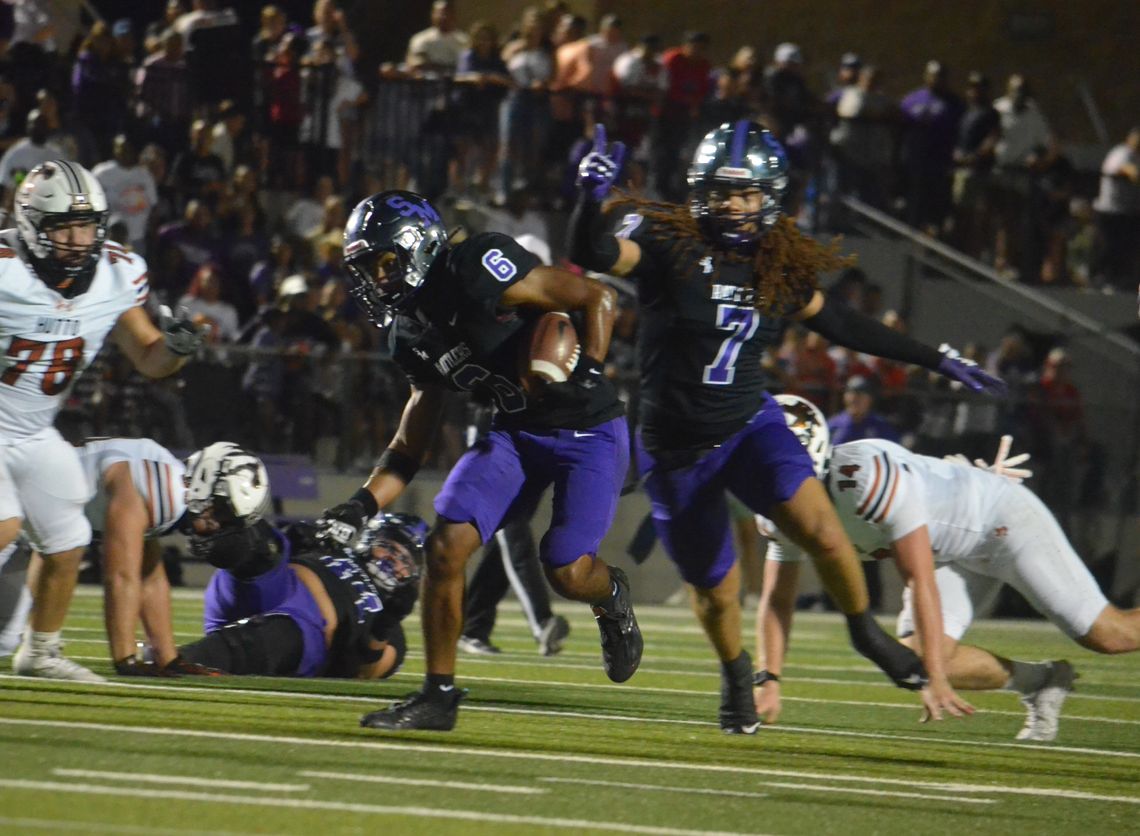 Rattlers take on Pflugerville Weiss in first road game
