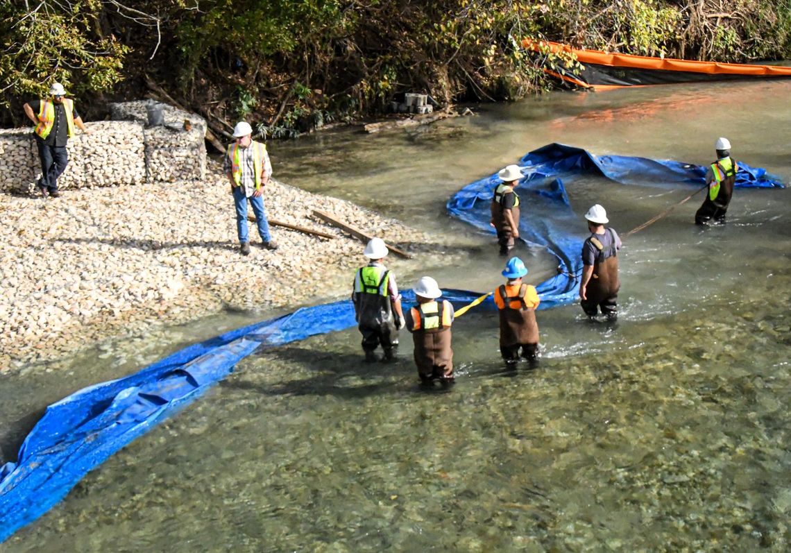 RIVER WORKING: Maintenance project on San Marcos River near Rio Vista Falls continues RIVER WORKING: Maintenance project on San Marcos River near Rio Vista Falls continues