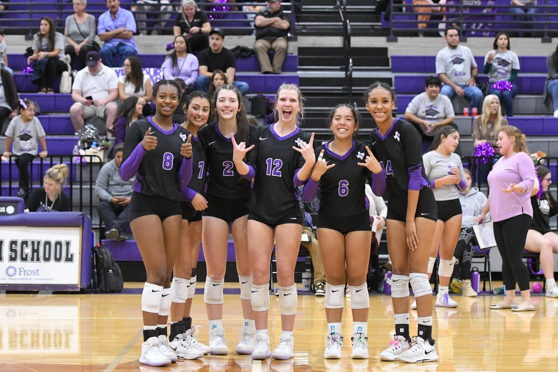 San Marcos dominates Judson on senior night with 3-0 sweep