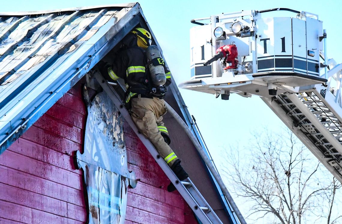 San Marcos Fire Department responds to fire at El Golfo de Mexico restaurant