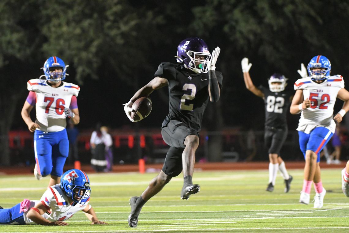 San Marcos thunders past Hays, 62-49; Brown scores 5 TDs