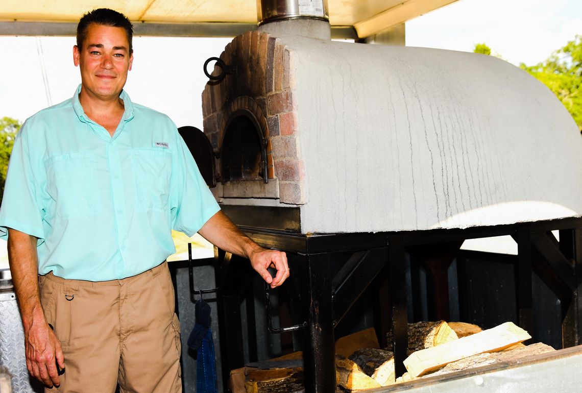 Sauce It Up: Artisan pizza from an Italian brick oven