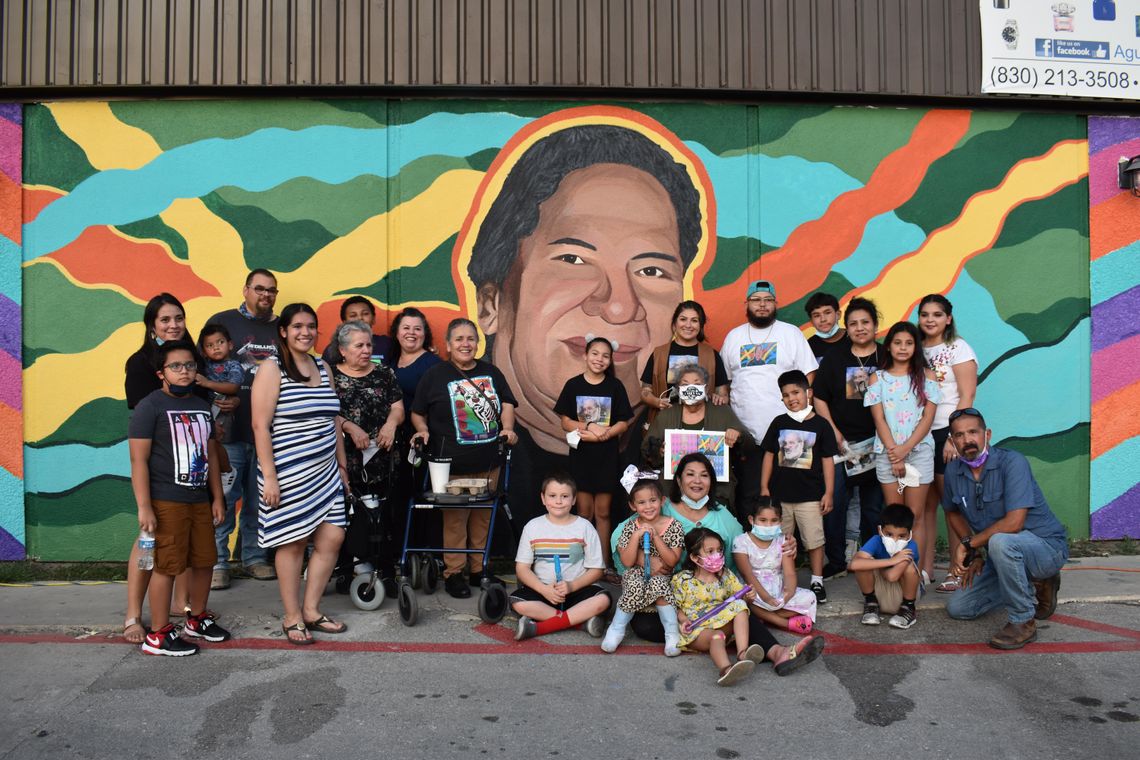 SHOWCASING HISTORY: Mural highlighting San Marcos's latinx history unveiled SHOWCASING HISTORY: Mural highlighting San Marcos's latinx history unveiled