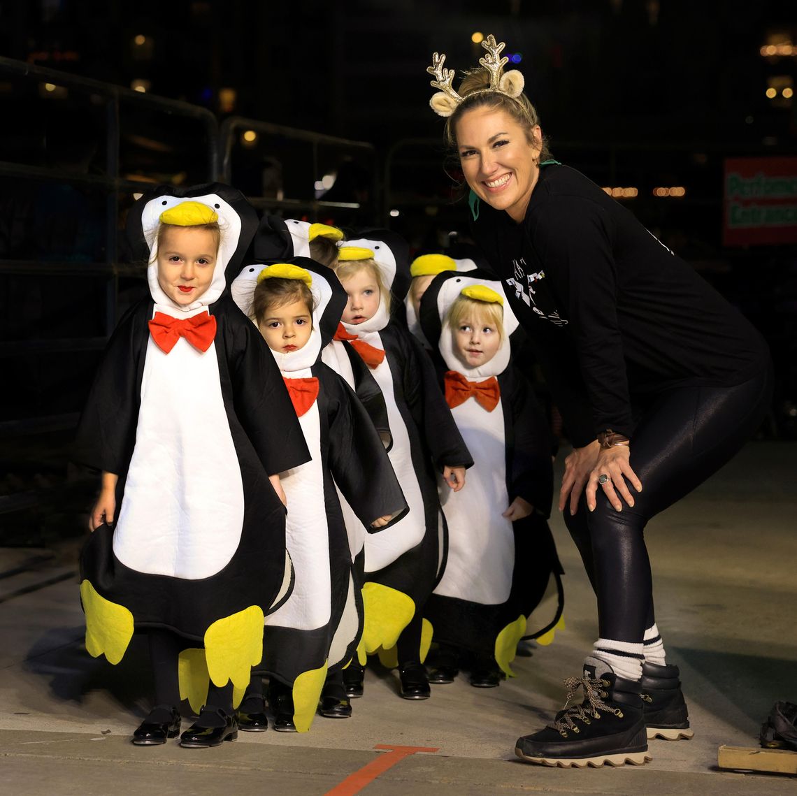 Sights and Sounds brings back the holiday spirit