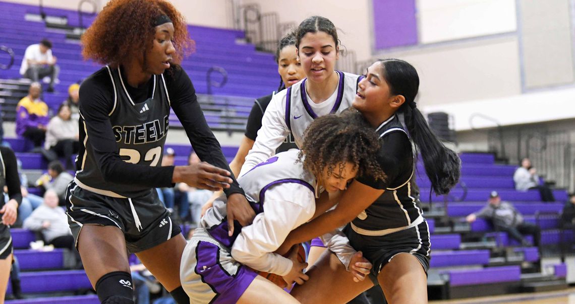 Slow start dooms Lady Rattlers in loss to Cibolo Steele