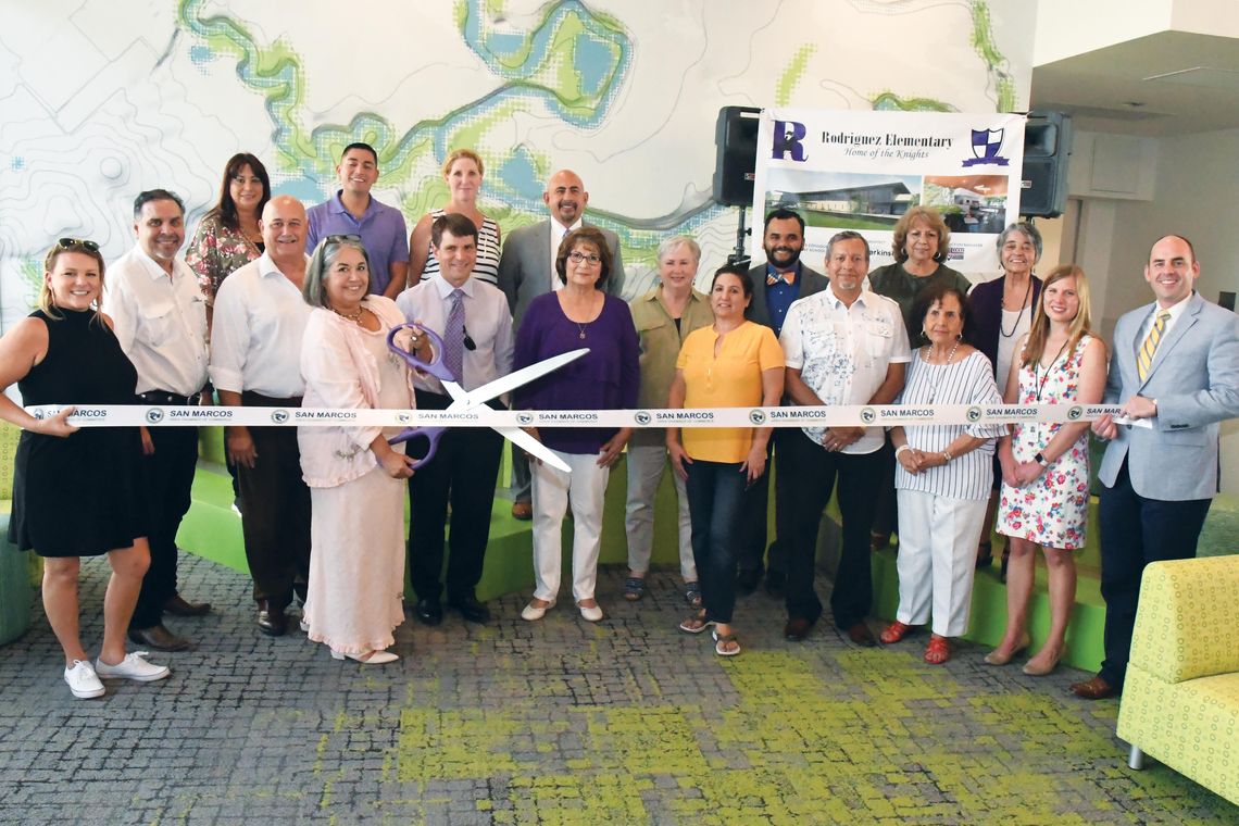 SMCISD cuts ribbon at Rodriguez Elementary