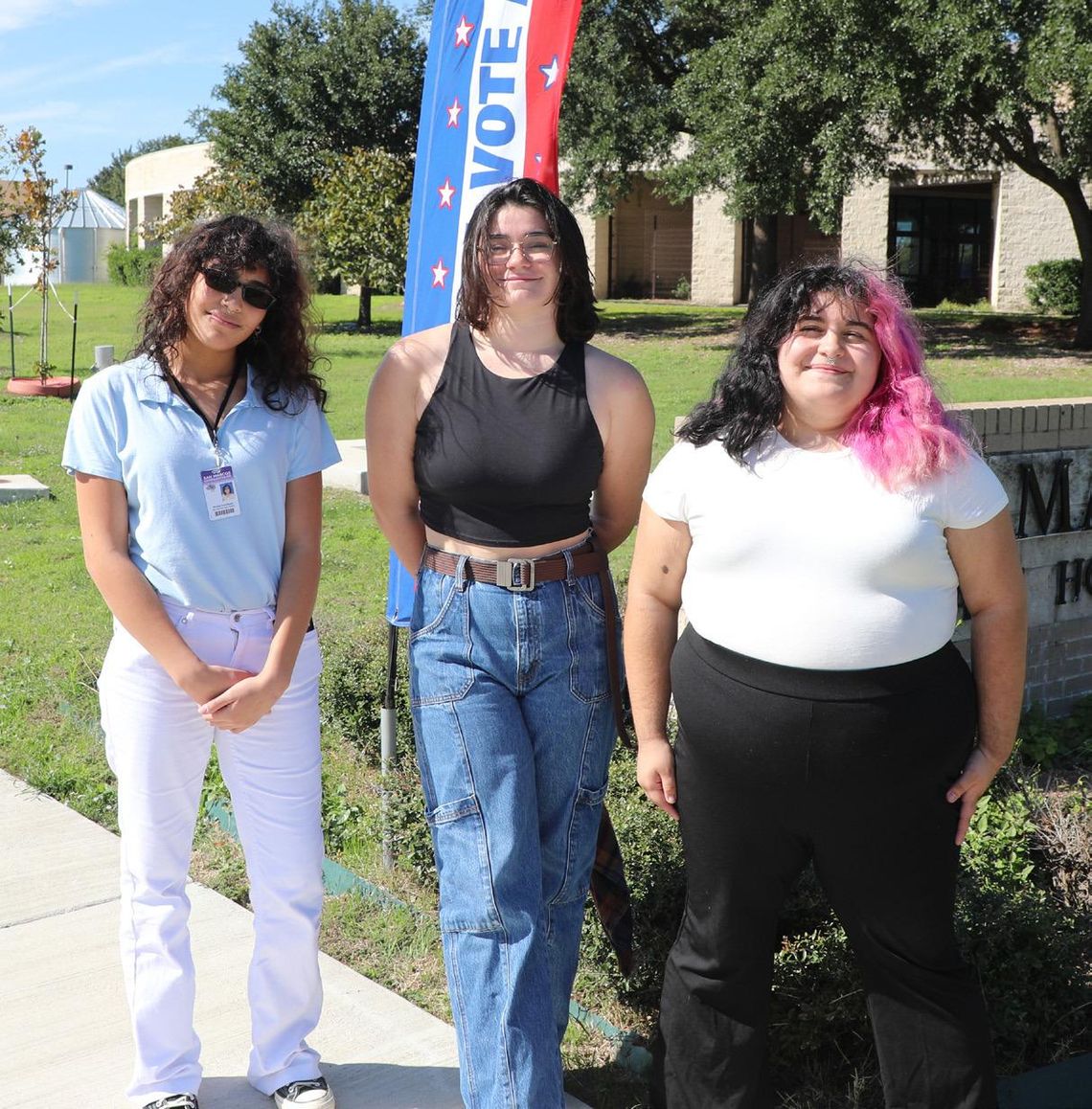 SMHS Seniors volunteer as Election Day clerks