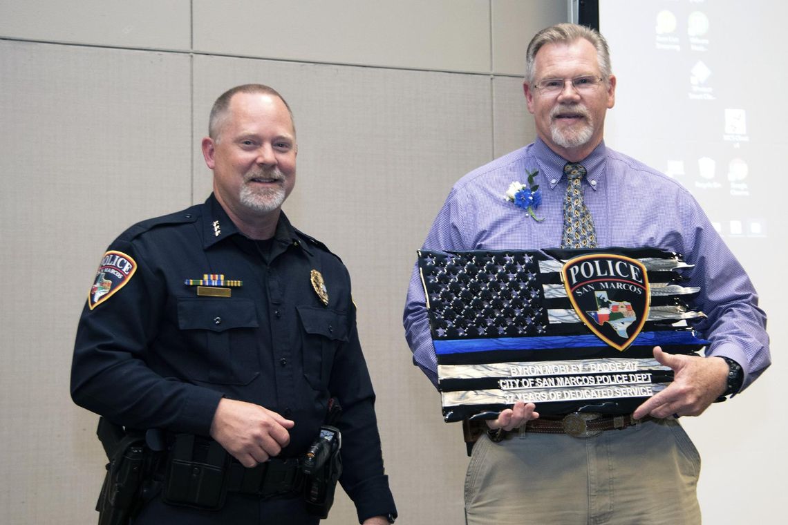 SMPD officers Mobley, Derrickson retire