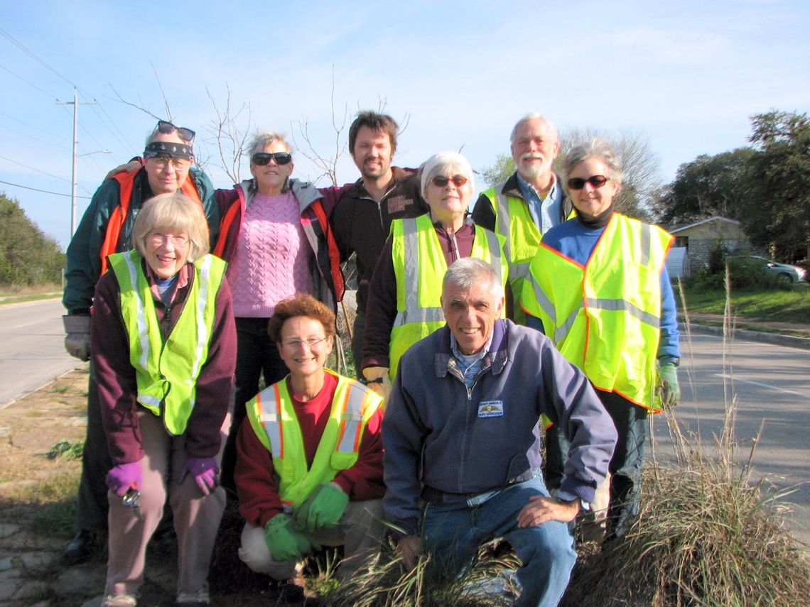 SMUUF volunteers work on Craddock Ave medians