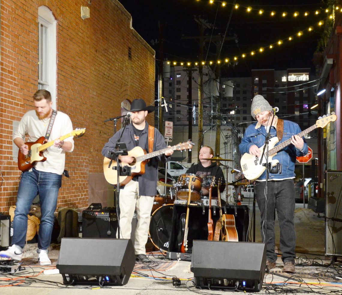 SOUNDS OF THE ALLEY: KZSM hosts Kissing Alley concert series with Foster & Quinn, Sam Downing