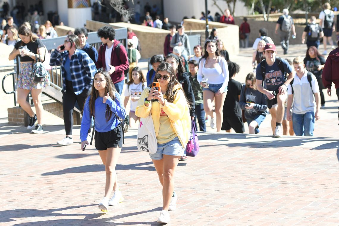 SPRING IN SESSION: Texas State students return to campus for spring semester 