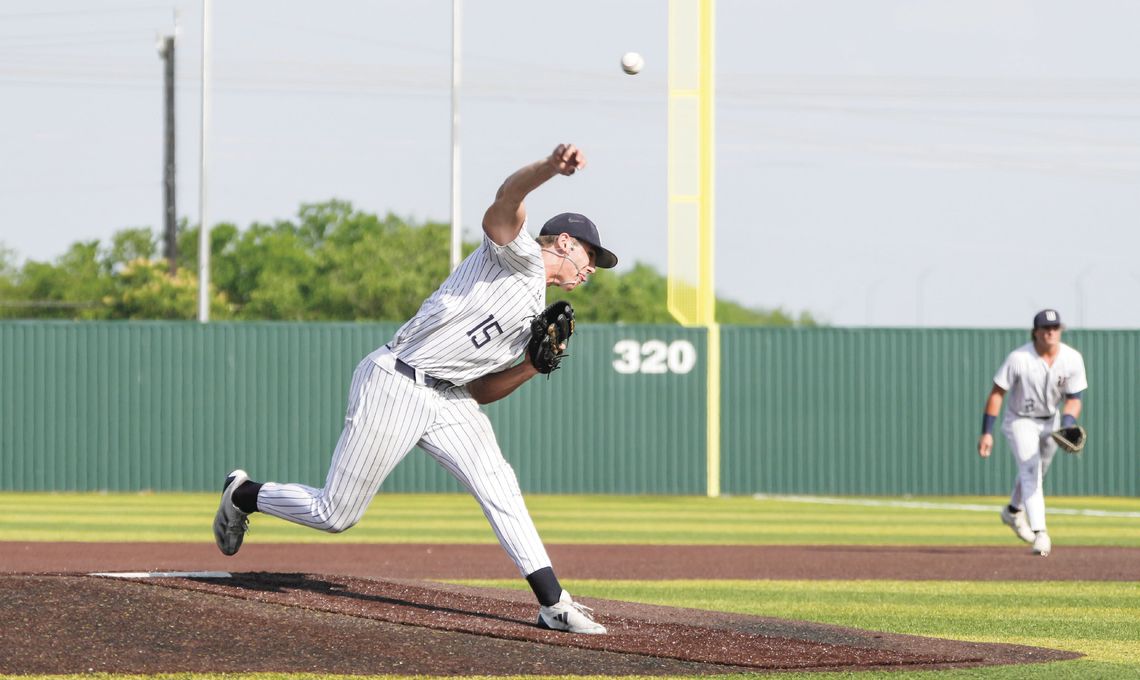 Texans make history by winning first ever Regional Championship Texans make history by winning first ever Regional Championship