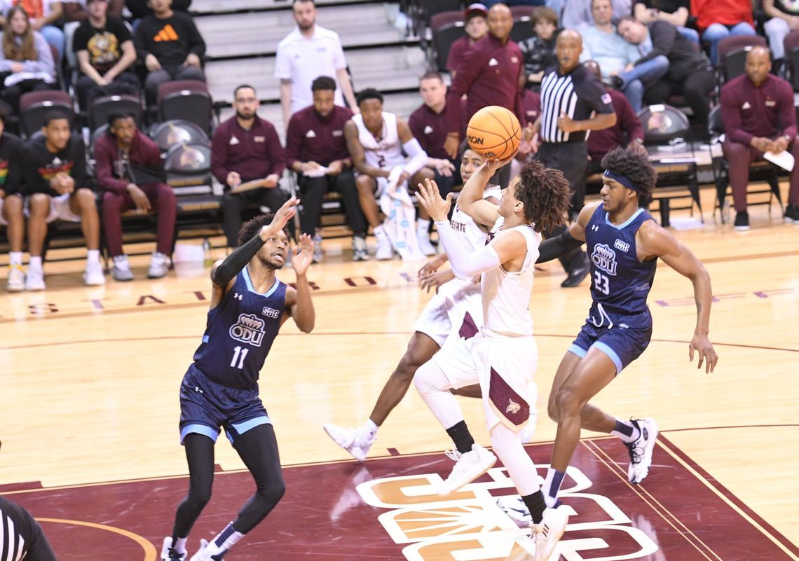 Texas State falls to Old Dominion on heartfelt buzzer beater