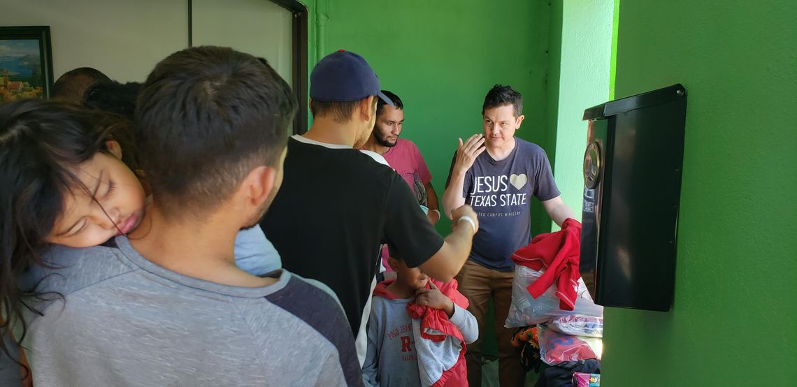 Texas State UCM distributes goods in Eagle Pass