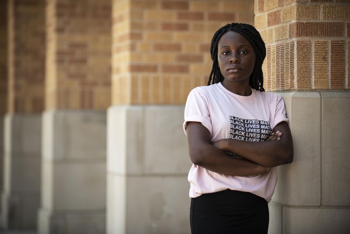 Texas students said pandemic-era tuition should be cut. But it’s going up at some schools due to distance learning fees.