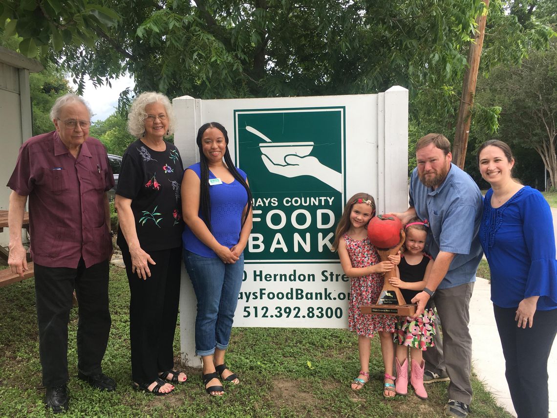 Unitarians win trophy Hays County Food Bank