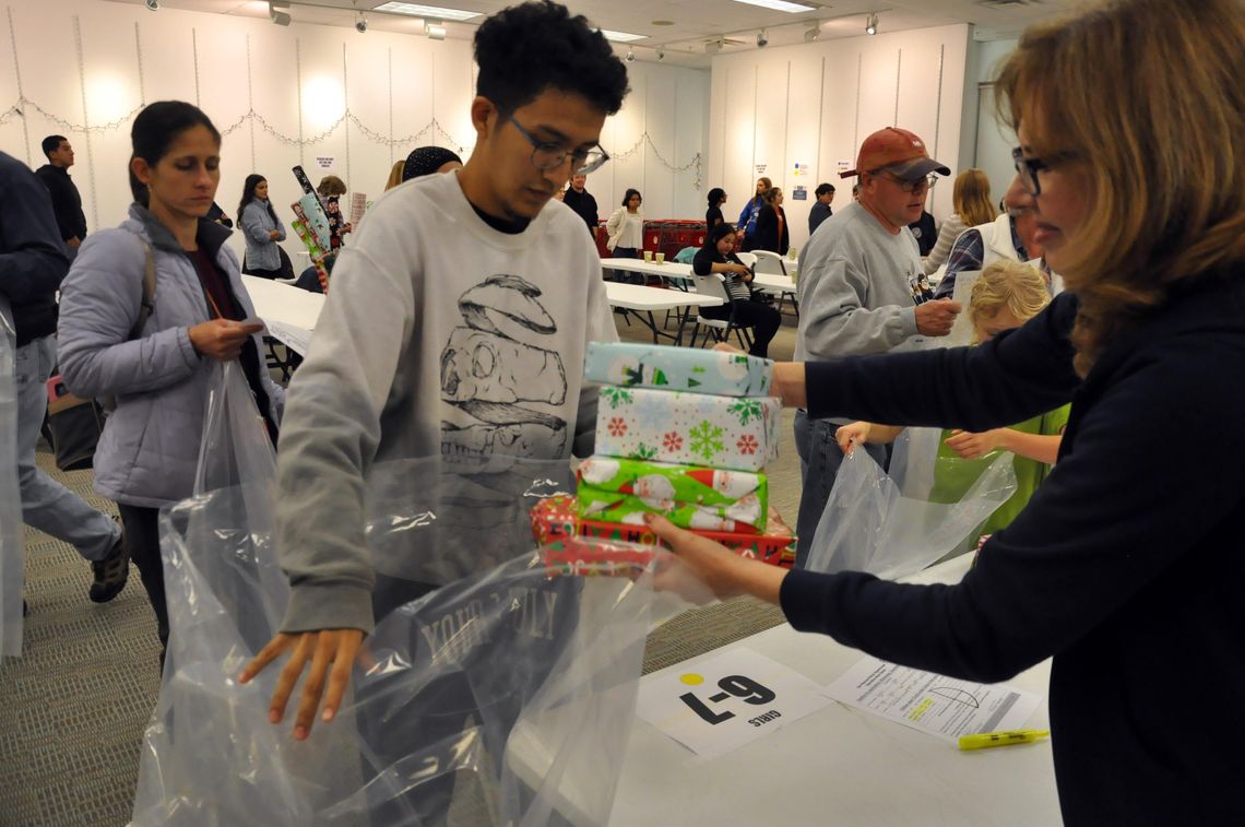 Volunteers help San Marcos  Police Department’s Blue Santa