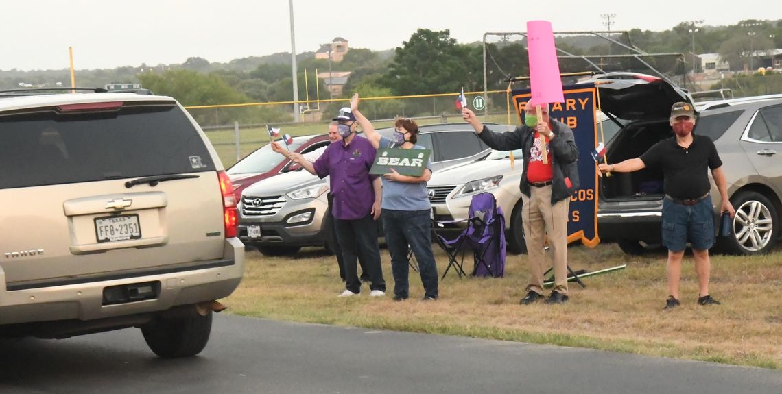 WELCOME BACK: Community greets San Marcos Academy students on first day of school