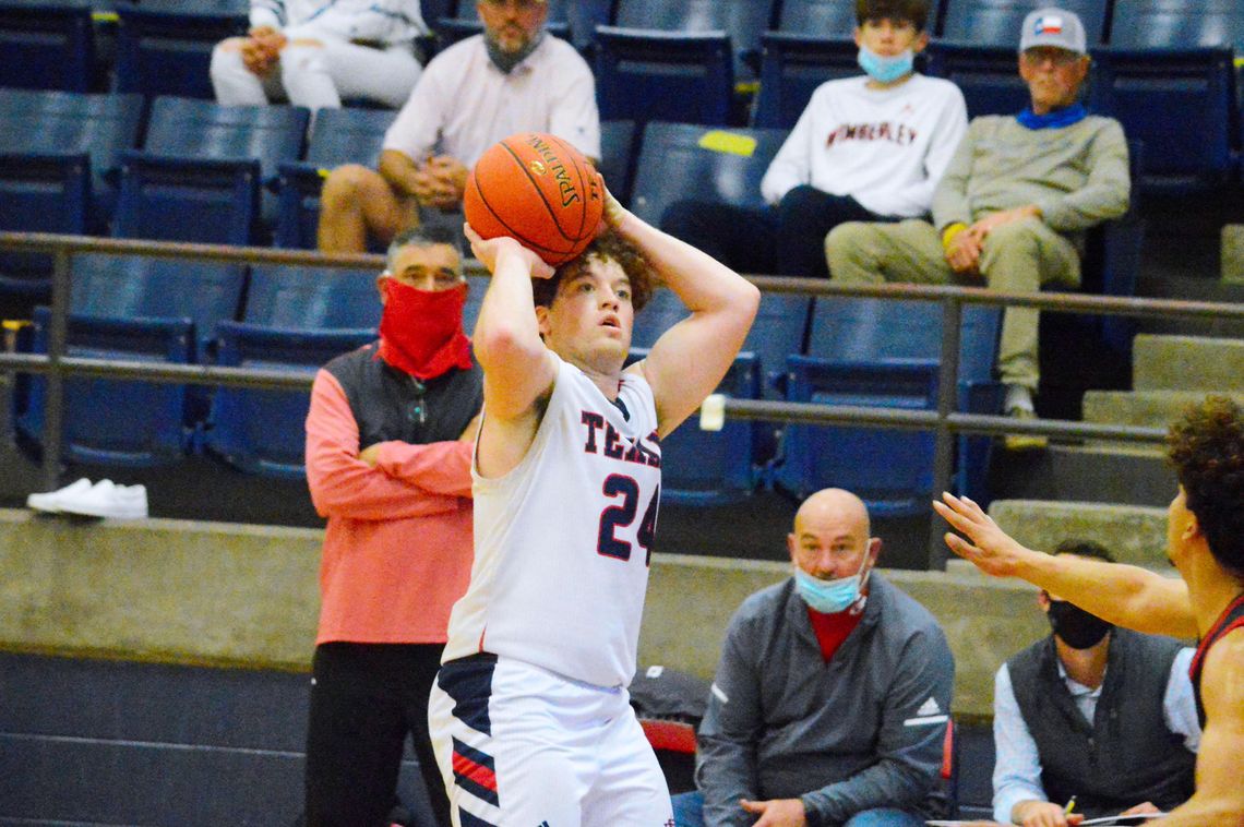 Wimberley knocks off rival Fredricksburg in OT to cap off week