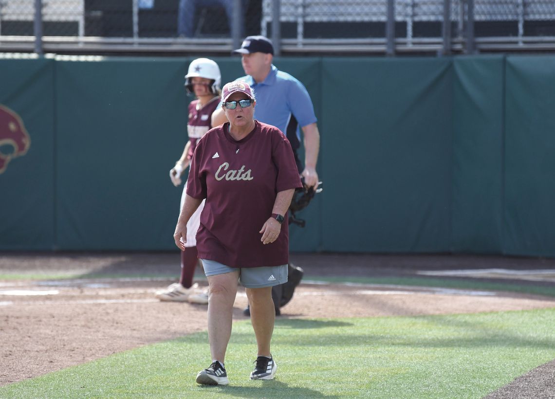 Woodard wins 900th game as Bobcats beat UTSA