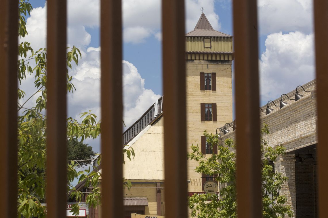 Worst for the wurst: COVID-19 cancels Wurstfest Worst for the wurst: COVID-19 cancels Wurstfest