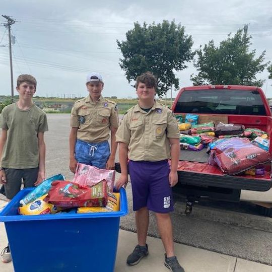 Local Boy Scout completes project at animal shelter